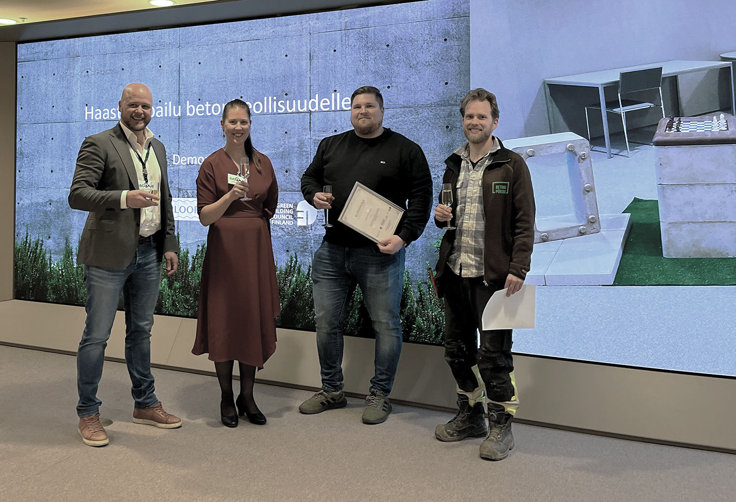Betonialan innovaatiohaasteen voittajat Helsingin kaupungintalolla